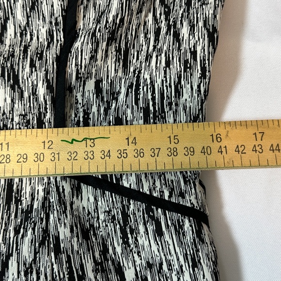 Banana Republic Gray and Black Sheath Midi Dress V-Neck Sleeveless - Picture 4 of 6